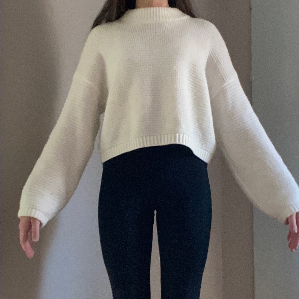 Express XS White Cropped Knit Sweater
